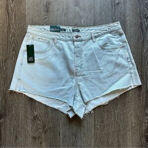 NWT Wild Fable 17 Light Wash Super High Rise Button Fly Cut Off Jean Shorts